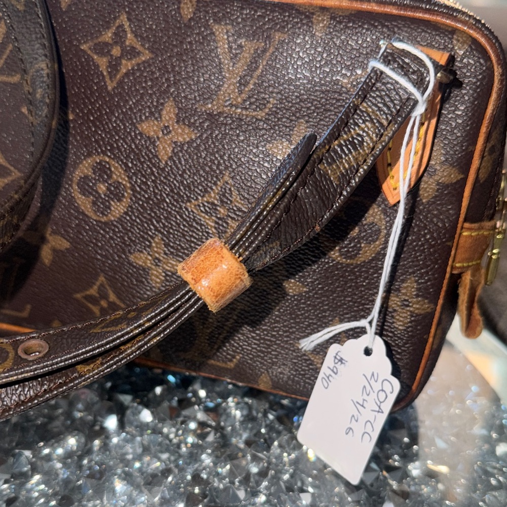 Louis Vuitton Brown Monogram Crossbody Dragonne Marley  Bag - Picture 5 of 13